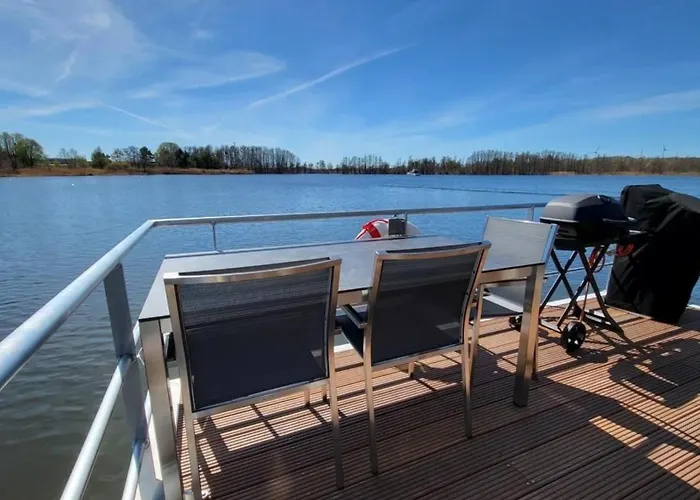 Hausboot Red Pearl بوتيل *