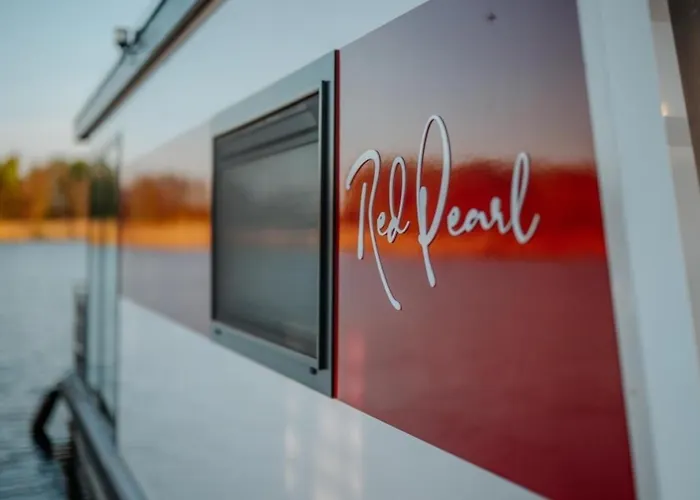 Hausboot Red Pearl بوتيل تسيهدينك